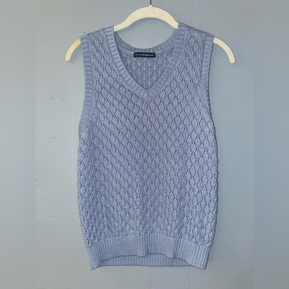 Brandy Melville sweatervest - Picture 1 of 6